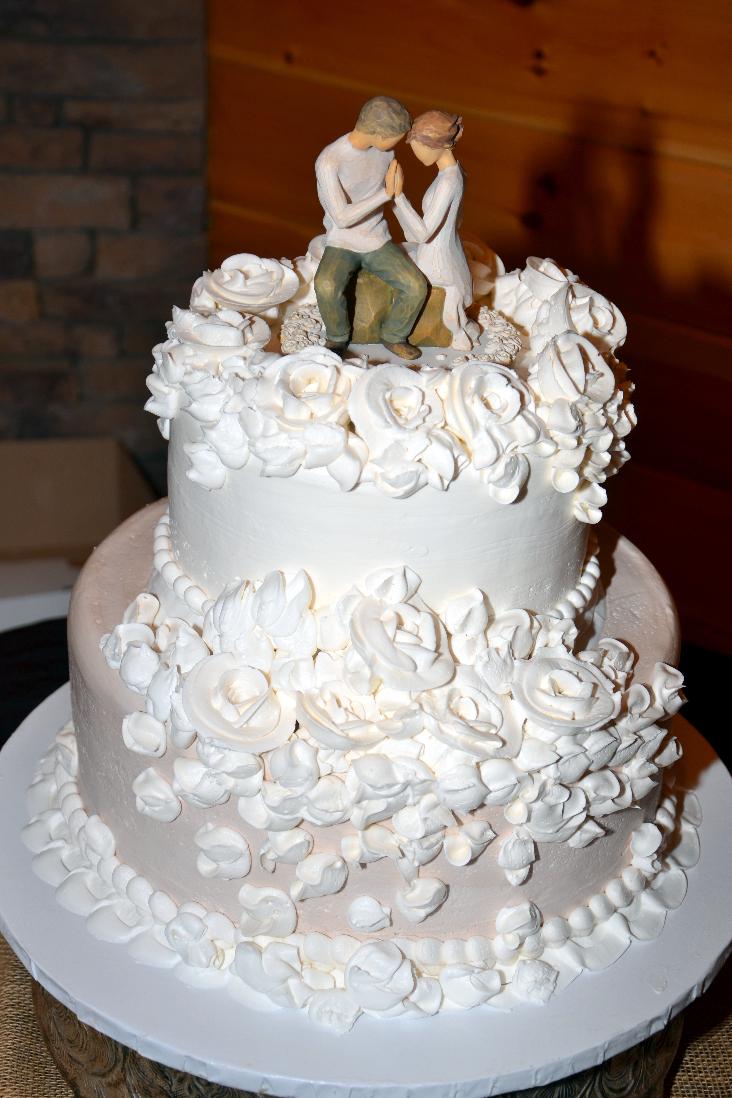 traditional wedding cakes